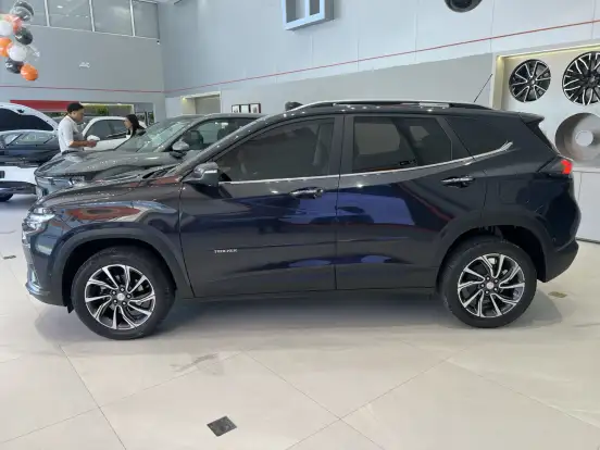 CHEVROLET-TRACKER-2025
