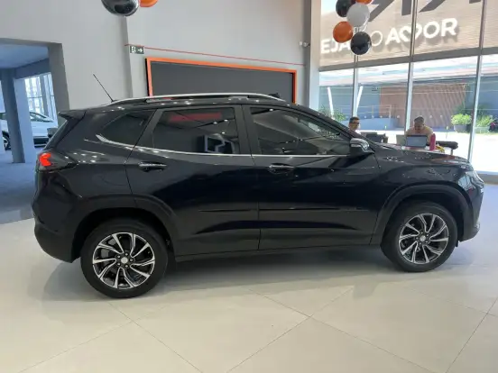 CHEVROLET-TRACKER-2025