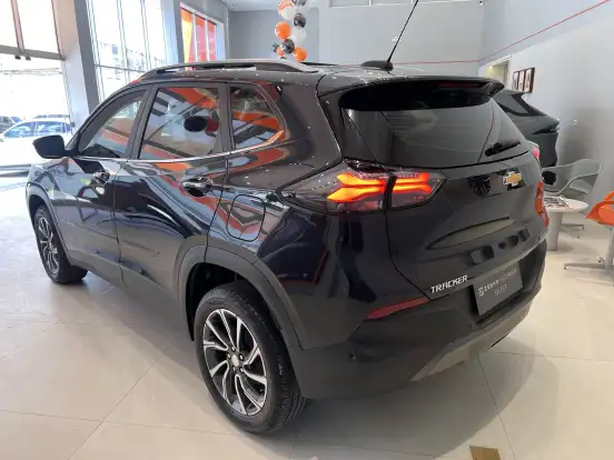 CHEVROLET-TRACKER-2025