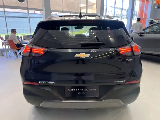 CHEVROLET-TRACKER-2025