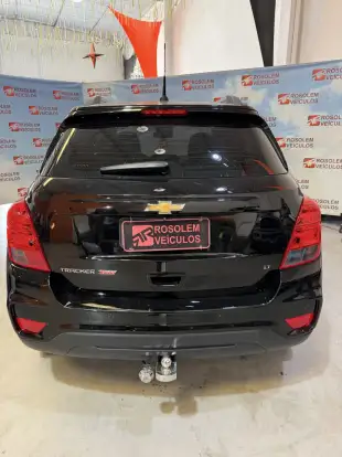 CHEVROLET-TRACKER-2017