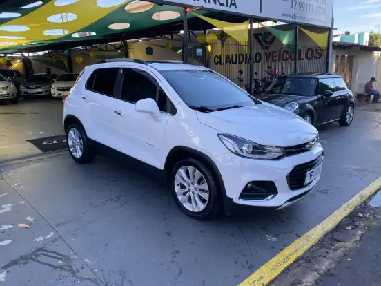 CHEVROLET-TRACKER-2016