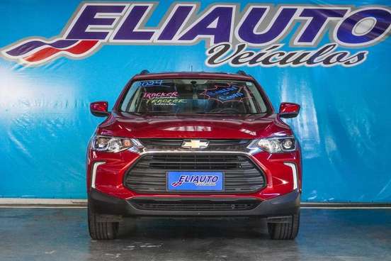 CHEVROLET-TRACKER-2023