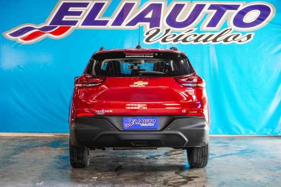CHEVROLET-TRACKER-2023