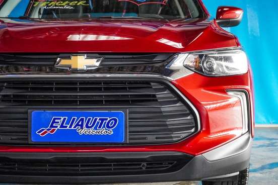 CHEVROLET-TRACKER-2023