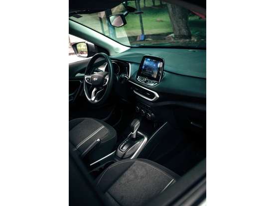 CHEVROLET-TRACKER-2020