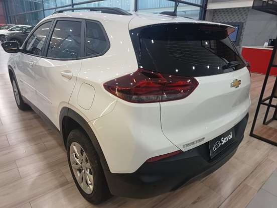 CHEVROLET-TRACKER-2025