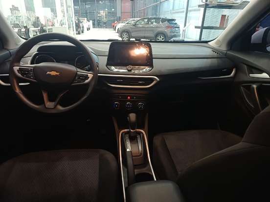 CHEVROLET-TRACKER-2025