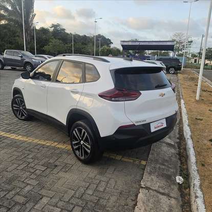 CHEVROLET-TRACKER-2023