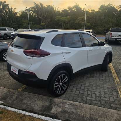 CHEVROLET-TRACKER-2023