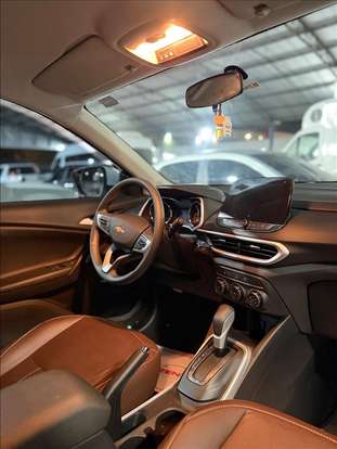 CHEVROLET-TRACKER-2023