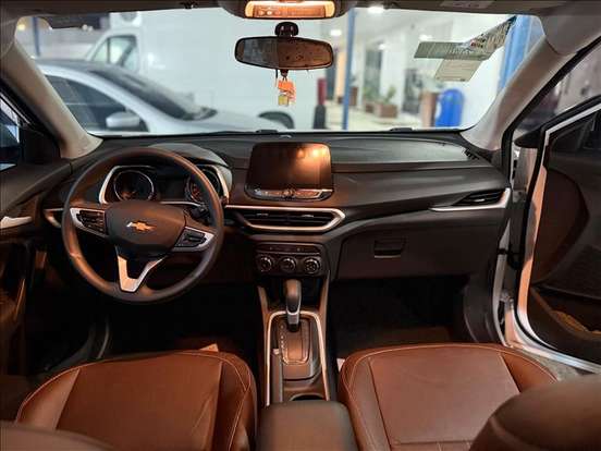 CHEVROLET-TRACKER-2023