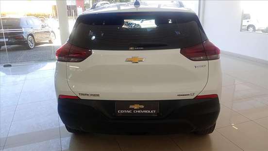 CHEVROLET-TRACKER-2023