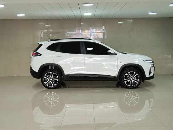 CHEVROLET-TRACKER-2025