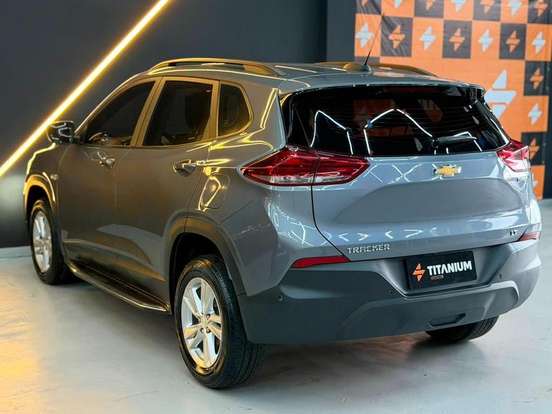 CHEVROLET-TRACKER-2021