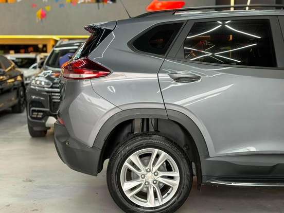 CHEVROLET-TRACKER-2021