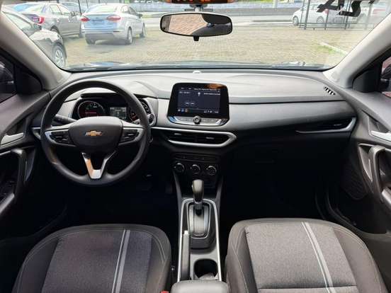 CHEVROLET-TRACKER-2023