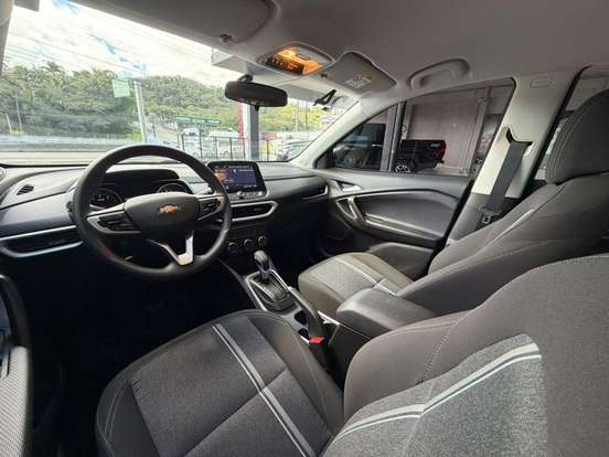 CHEVROLET-TRACKER-2023