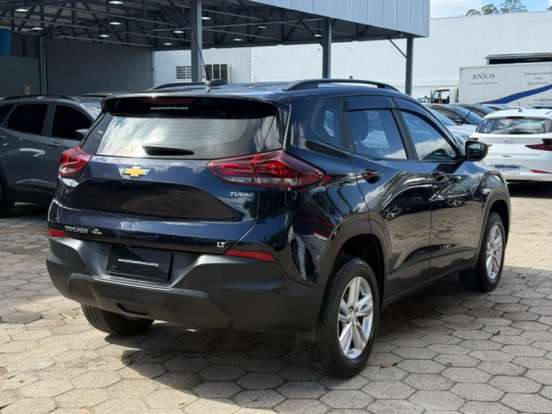 CHEVROLET-TRACKER-2023