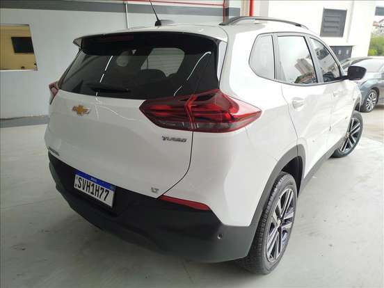 CHEVROLET-TRACKER-2023