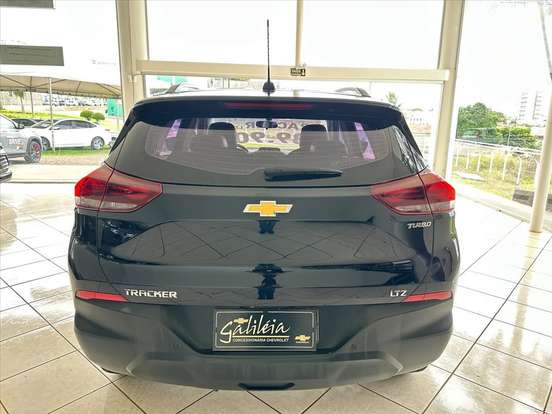 CHEVROLET-TRACKER-2022
