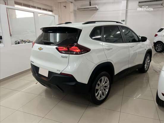 CHEVROLET-TRACKER-2023