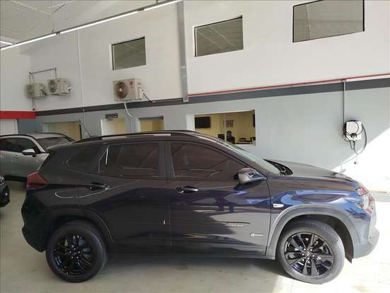 CHEVROLET-TRACKER-2023