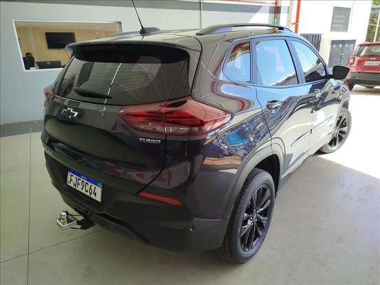 CHEVROLET-TRACKER-2023