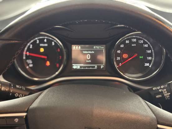 CHEVROLET-TRACKER-2020