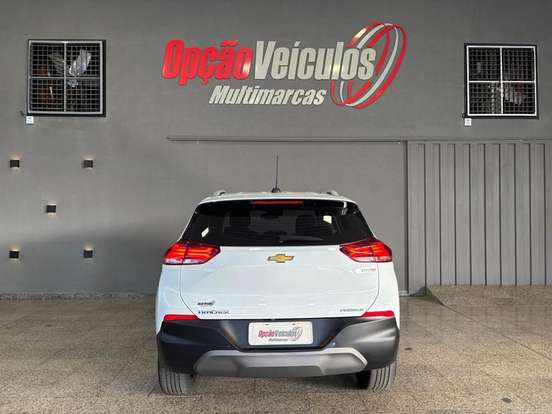 CHEVROLET-TRACKER-2023