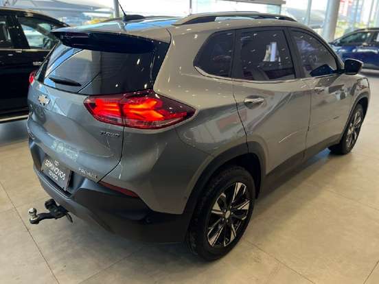 CHEVROLET-TRACKER-2023
