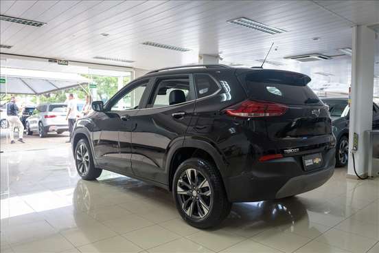 CHEVROLET-TRACKER-2024