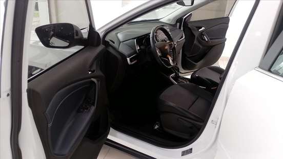 CHEVROLET-TRACKER-2024
