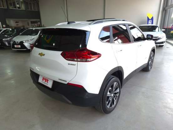 CHEVROLET-TRACKER-2023
