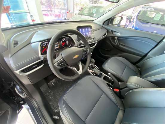 CHEVROLET-TRACKER-2025