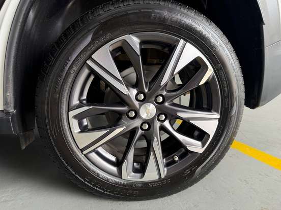 CHEVROLET-TRACKER-2025