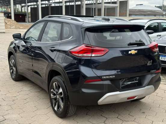 CHEVROLET-TRACKER-2020