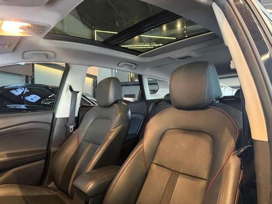 CHEVROLET-TRACKER-2023