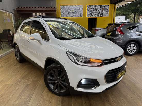 CHEVROLET-TRACKER-2018