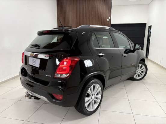 CHEVROLET-TRACKER-2018