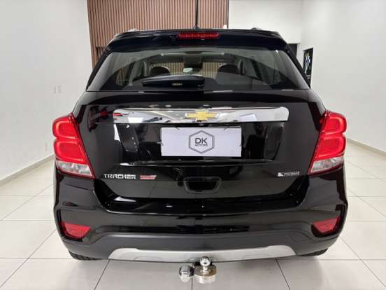 CHEVROLET-TRACKER-2018