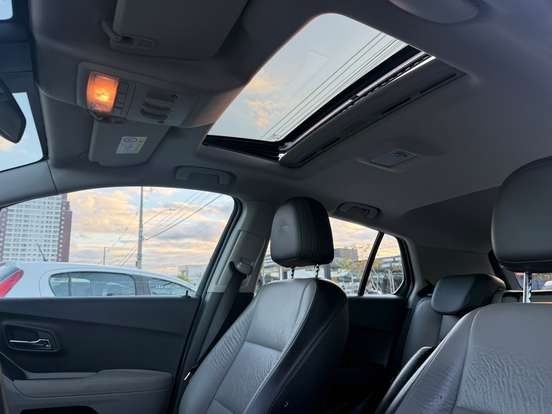 CHEVROLET-TRACKER-2015
