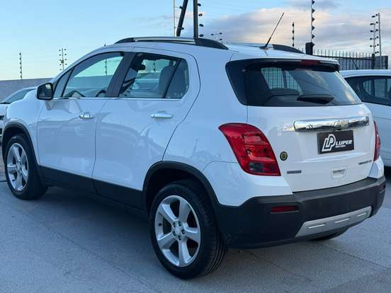 CHEVROLET-TRACKER-2015