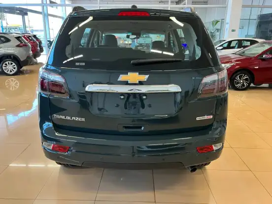 CHEVROLET-TRAILBLAZER-2025