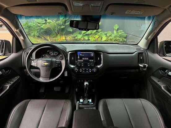 CHEVROLET-TRAILBLAZER-2023