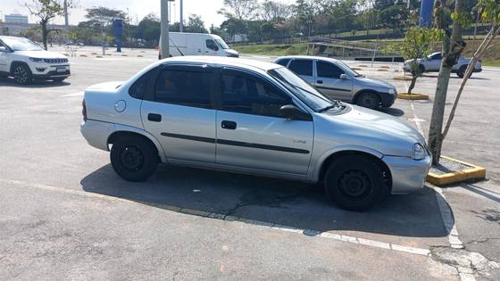 CHEVROLET CLASSIC 1.0 MPFI LIFE 8V FLEX 4P MANUAL