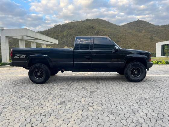 CHEVROLET SILVERADO 5.7 3500 K 4X4 CE V8 GASOLINA 2P AUTOMÁTICO