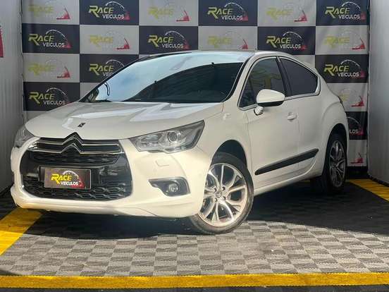 CITROËN-DS4-2015