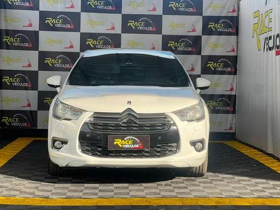 CITROËN-DS4-2015