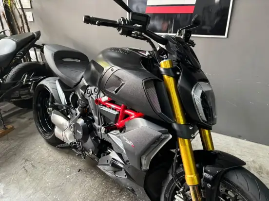 DUCATI-DIAVEL 1260 S-2021